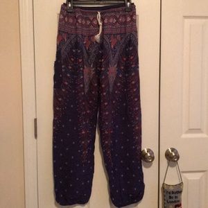 🌻Patterned Pants🌻